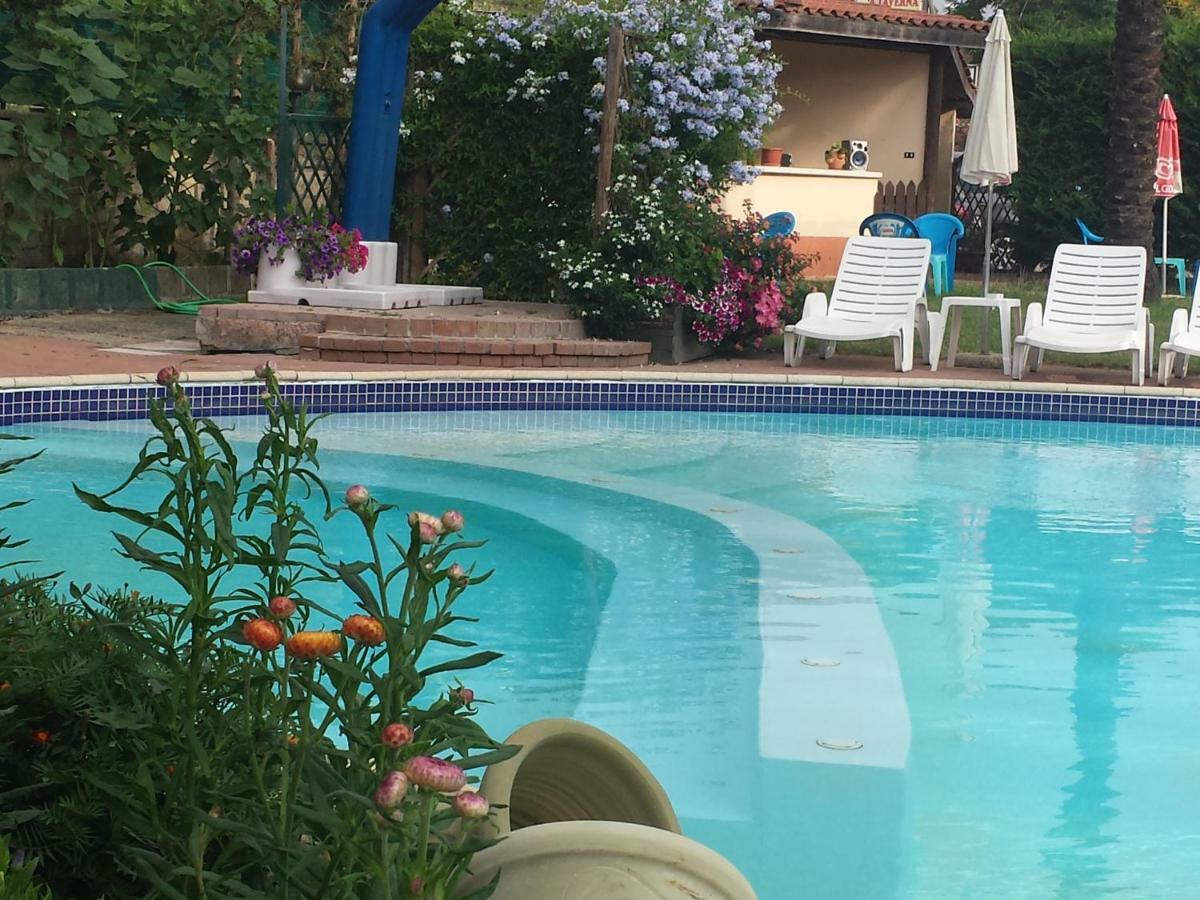 Thaire Resort Castel Volturno Exterior photo